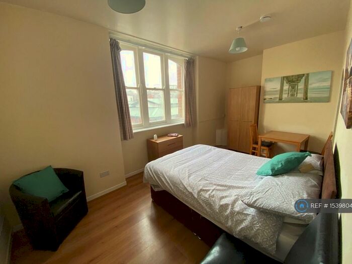 Studio To Rent In Victoria Road, Merseyside, CH45