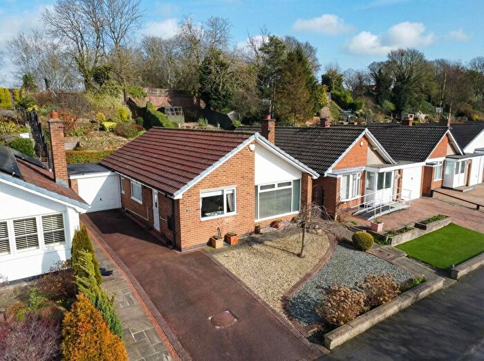 2 Bedroom Detached Bungalow For Sale In Springwood Gardens, Woodthorpe, Nottingham, NG5