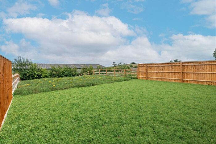 4 Bedroom Detached House For Sale In Meadow View, Main Street, OX27