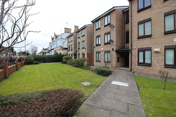 2 Bedroom Flat To Rent In Wenlock Court, HU3