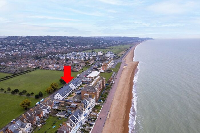 2 Bedroom Flat For Sale In South Road, Hythe, Kent, CT21