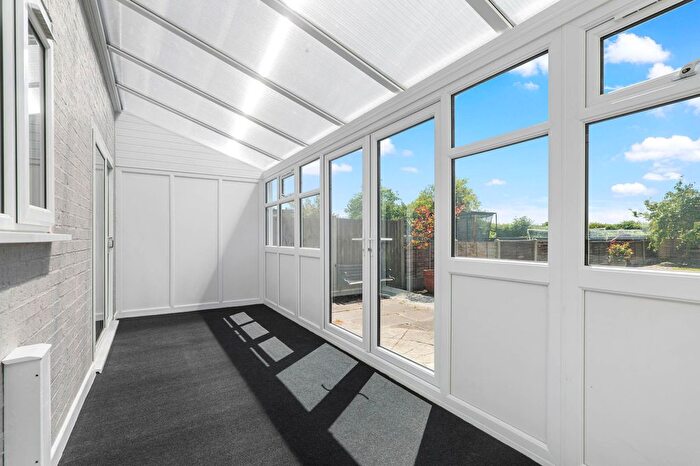 3 Bedroom End Of Terrace House For Sale In Berkeley Close, Whittington, Worcester., WR5