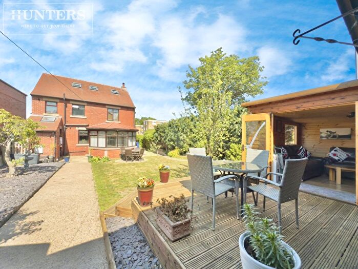 4 Bedroom Detached House For Sale In Huddersfield Road, Barnsley, S75