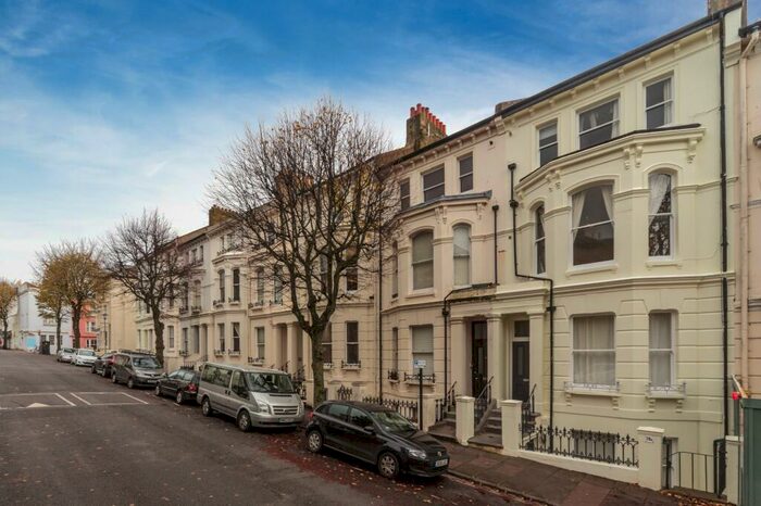 1 Bedroom Flat To Rent In Buckingham Road, Brighton, East Sussex, BN1
