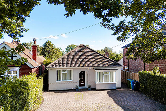 3 Bedroom Bungalow For Sale In Humberston Avenue, Humberston, DN36