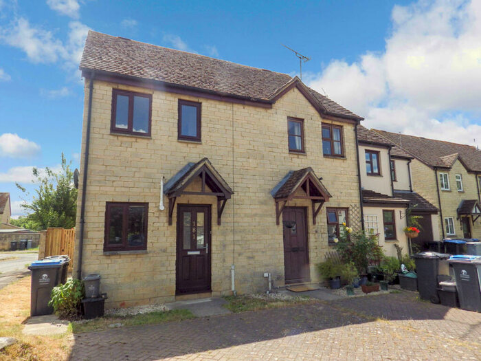 2 Bedroom Terraced House To Rent In Manor Road, Witney, Oxfordshire, OX28