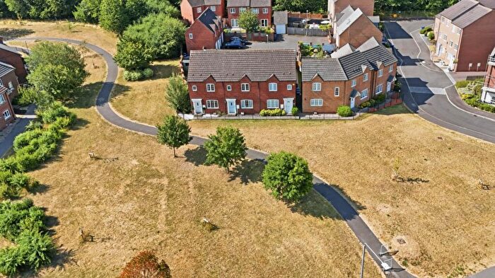 3 Bedroom Semi Detached House For Sale In Wharf Gardens, Bingham, Nottingham, Nottinghamshire, NG13