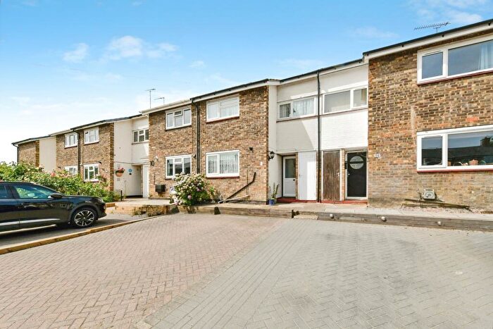 2 Bedroom Terraced House For Sale In Barnwell, Stevenage, Hertfordshire, SG2