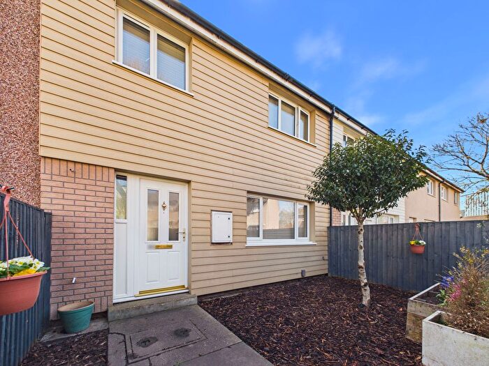 3 Bedroom Terraced House For Sale In Paxton Gardens, Nottingham, NG3