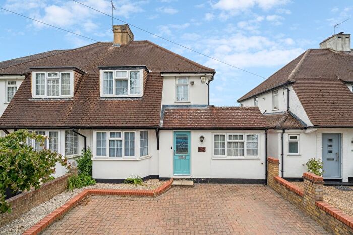 3 Bedroom Semi-Detached House For Sale In Church Road, Iver, SL0