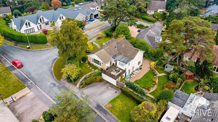 4 Bedroom Detached House For Sale In Gainsborough Road, Ashley Heath, BH24