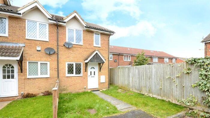 2 Bedroom House To Rent In Challis Place, Bracknell, RG42