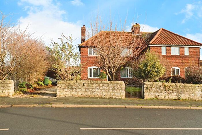 3 Bedroom Semi-Detached House For Sale In Oxton Lane, Tadcaster, North Yorkshire, LS24