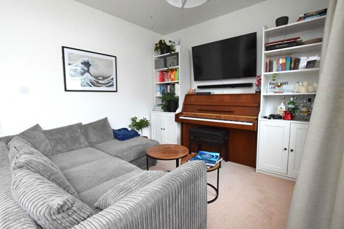 2 Bedroom Semi-Detached House For Sale In Walston Way, Brampton, PE28