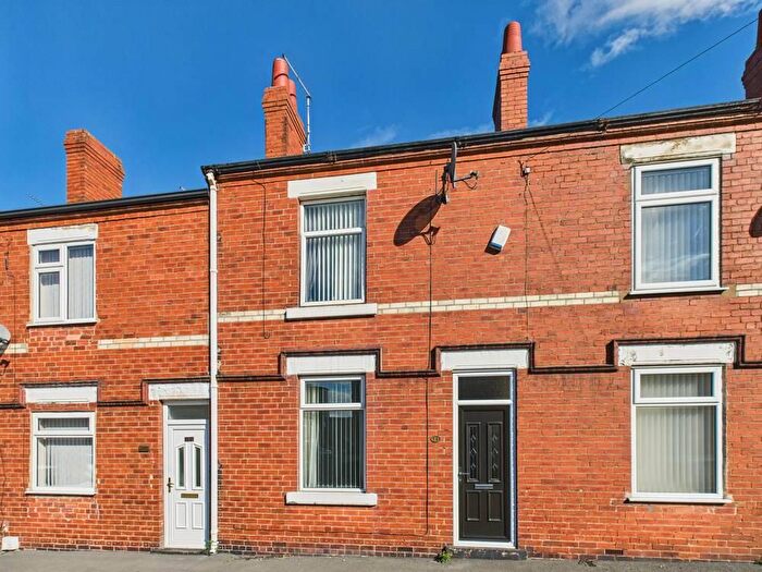 2 Bedroom Terraced House For Sale In King Street, Pontefract, WF8