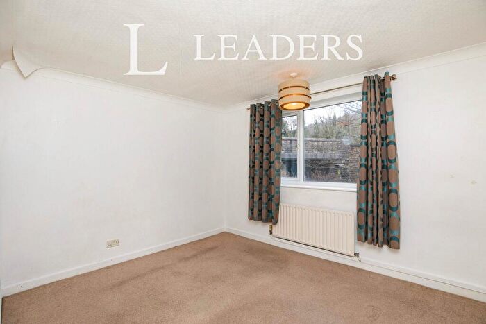 2 Bedroom Apartment To Rent In Barley Close, DE21