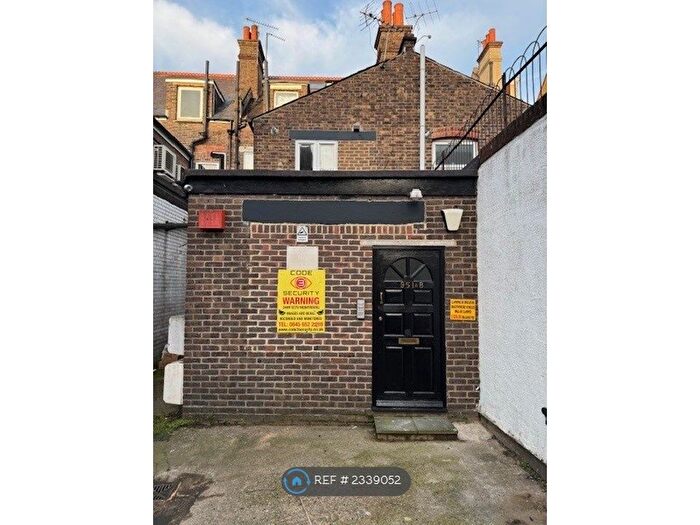 2 Bedroom Flat To Rent In Brighton Road, Purley, CR8