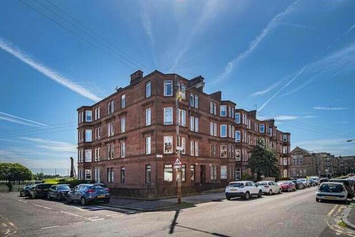 2 Bedroom Flat To Rent In Meadowpark Street, Glasgow, G31