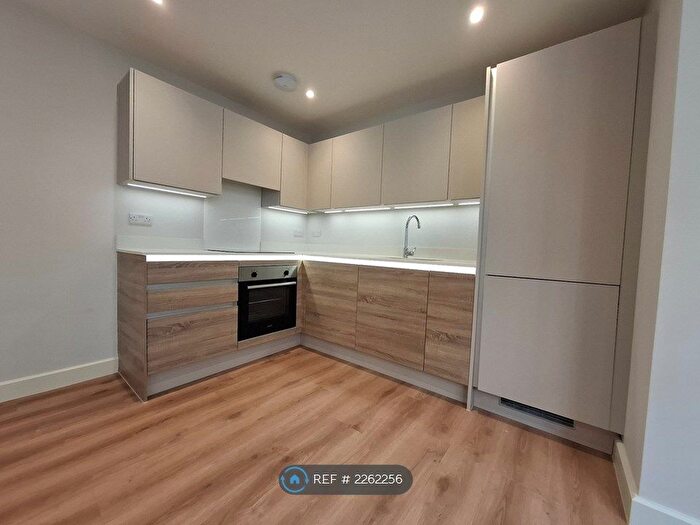 1 Bedroom Flat To Rent In Richmond House, Bournemouth, BH2