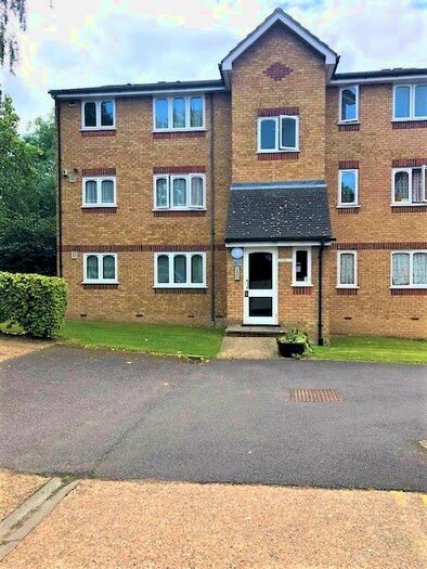 1 Bedroom Penthouse To Rent In Sandown Road, Nth Wat, Watford, WD24