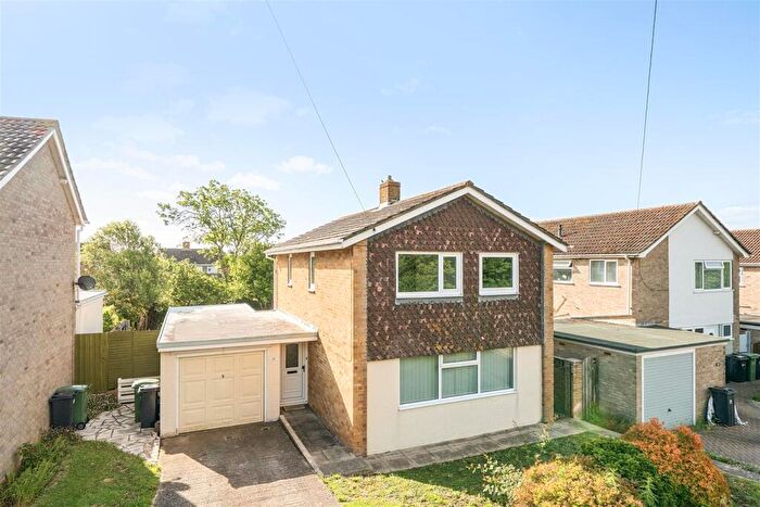 3 Bedroom Detached House For Sale In Radipole Lane, Weymouth, DT4