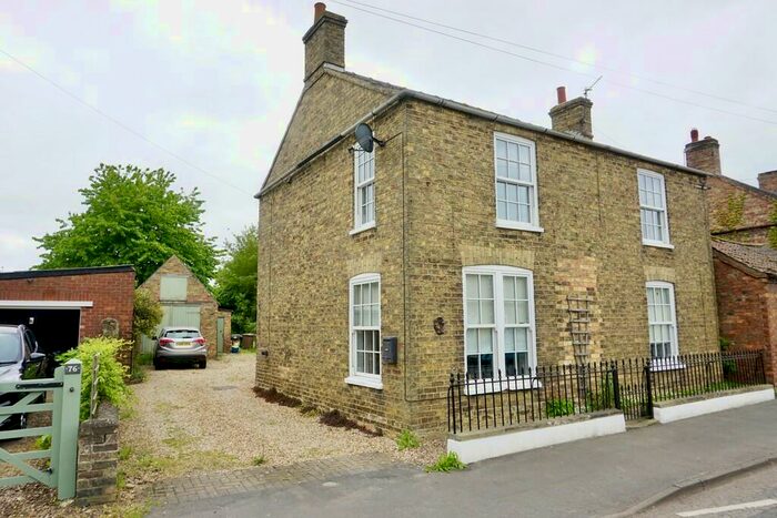4 Bedroom Detached House For Sale In High Street, Martin, LN4