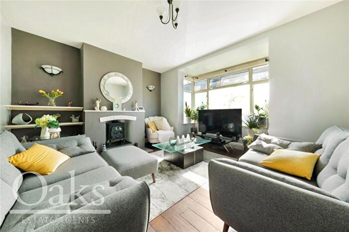4 Bedroom Terraced House For Sale In Woodside Park, South Norwood, SE25