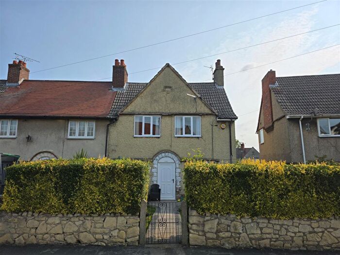 3 Bedroom End Of Terrace House To Rent In The Crescent, Woodlands, Doncaster, DN6