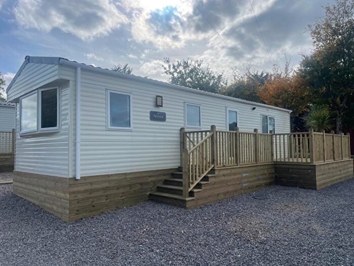 2 Bedroom Caravan For Sale In Cheriton Bishop, Devon, EX6
