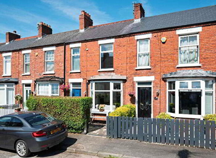 2 Bedroom Mid Terraced House For Sale In Clarendon Avenue, Belfast, BT5