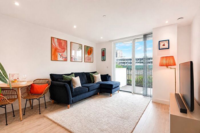 1 Bedroom Flat For Sale In Sleaford Street, London, SW8
