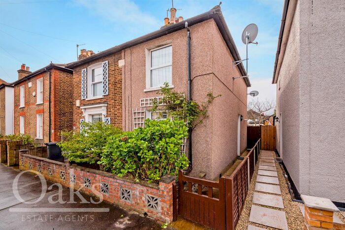 2 Bedroom Semi-Detached House To Rent In Laud Street, Croydon, CR0