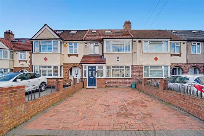 4 Bedroom Terraced House For Sale In Selan Gardens, Hayes, UB4