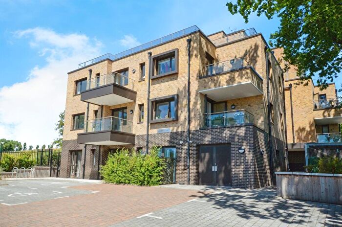 1 Bedroom Flat For Sale In Bridgehill Close, Wembley, HA0