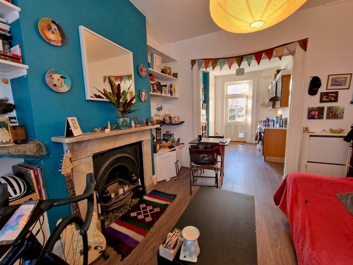 1 Bedroom Flat To Rent In Fonthill Road, London, N4