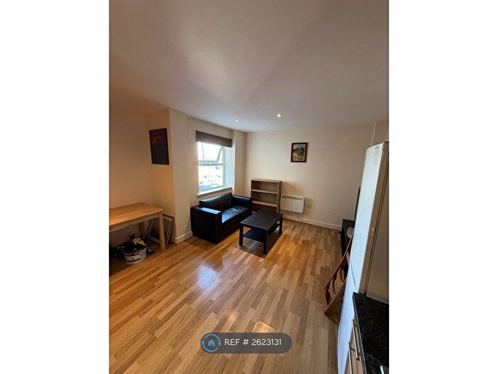 1 Bedroom Flat To Rent In Commercial Road, Bournemouth, BH2