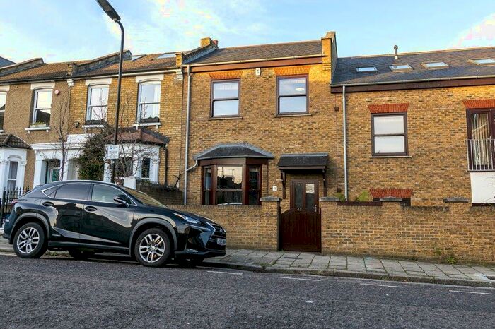 4 Bedroom House To Rent In Chelmer Road, London, E9