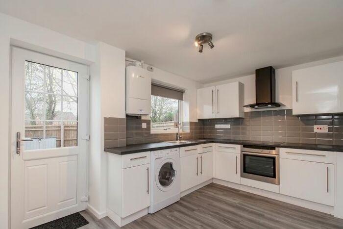 2 Bedroom Semi-Detached House To Rent In Fogwell Road, Botley, Oxford OX2