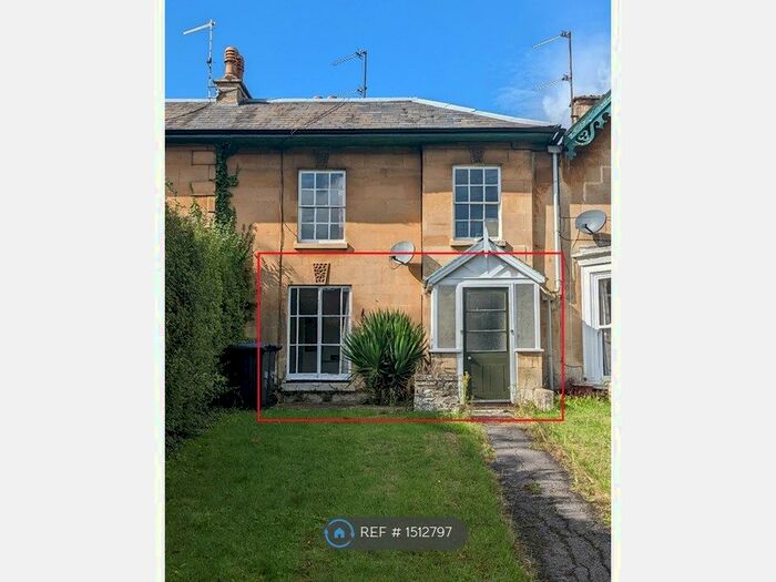 1 Bedroom Flat To Rent In Lowbourne, Melksham, SN12