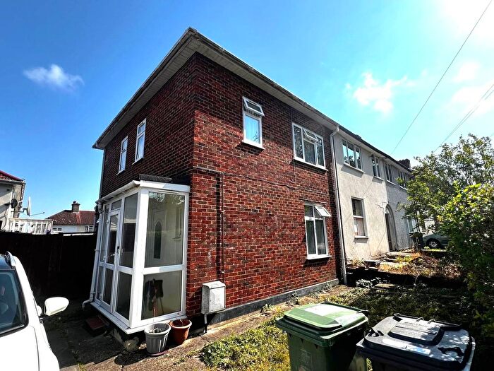 3 Bedroom End Of Terrace House To Rent In Woodbank Road, Bromley, BR1