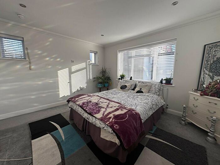 2 Bedroom Apartment To Rent In Westbourne Villas, BN3