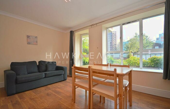 3 Bedroom Flat To Rent In Martindale Avenue, London, E16