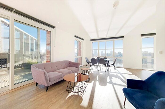 3 Bedroom Apartment To Rent In Maritime Street, London, SE16