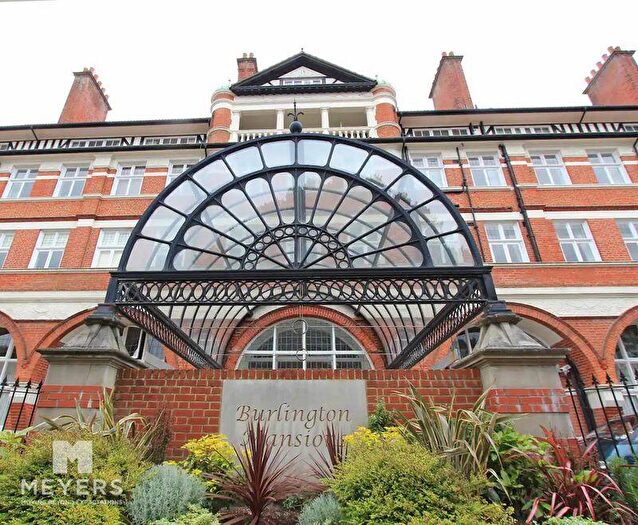 1 Bedroom Apartment To Rent In Burlington Mansions, West Wing, Owls Road, Bournemouth, BH5