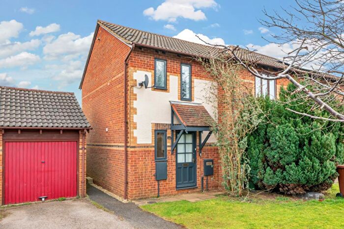 1 Bedroom Semi-Detached House To Rent In Spruce Drive, Bicester, OX26