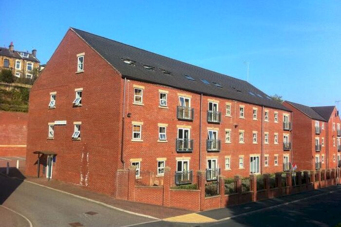 2 Bedroom Flat To Rent In Louis House, Pullman Court, Morley LS27