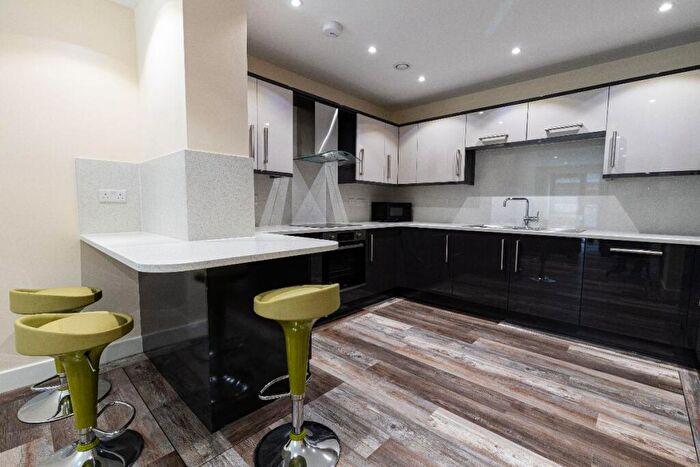 3 Bedroom Apartment To Rent In Ecco, S11