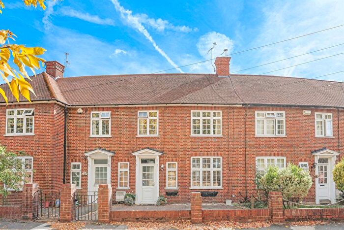 3 Bedroom Property For Sale In Long Lane, Hillingdon, UB10