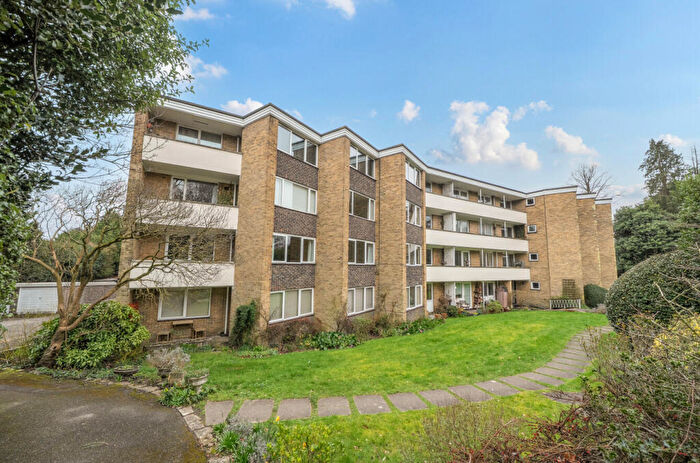 2 Bedroom Flat For Sale In Chetwynd Road, Southampton, Hampshire, SO16