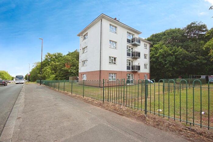 2 Bedroom Flat For Sale In Charter Avenue, Coventry, CV4